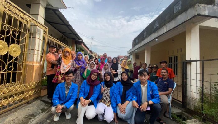 Mahasiswa Sistem Informasi Melaksanakan Pengabdian Masyarakat dengan Mengusung Tema “Pemanfaatan Artificial Intelligence (AI) untuk Meningkatkan Efisiensi Bisnis dan Pemasaran Digital UMKM