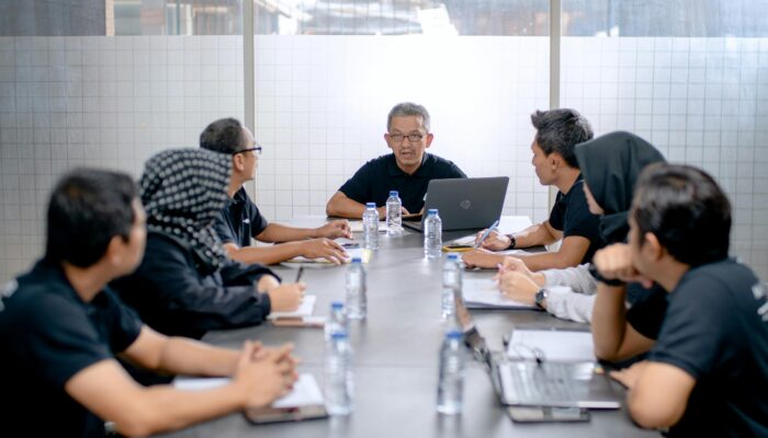Dari Hobi Menjadi Profesi: Strategi Cerdas Mengubah Passion Menjadi Jenjang Karier Berkelanjutan